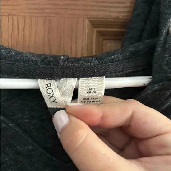 ROXY Sweatshirt - Picture 2 of 5